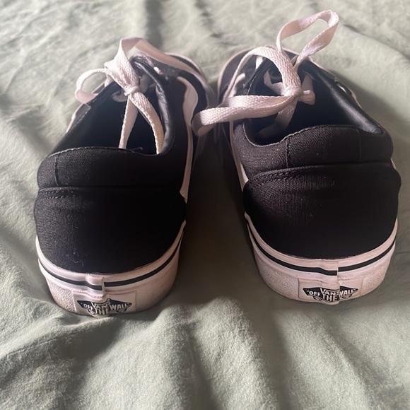 Black Vans Size 8 Women’s - Picture 4 of 5